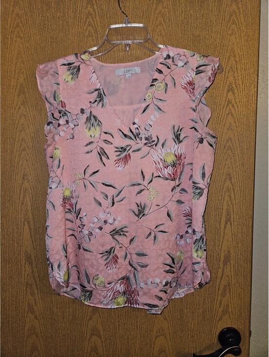 LOFT Tops - LOFT blouse